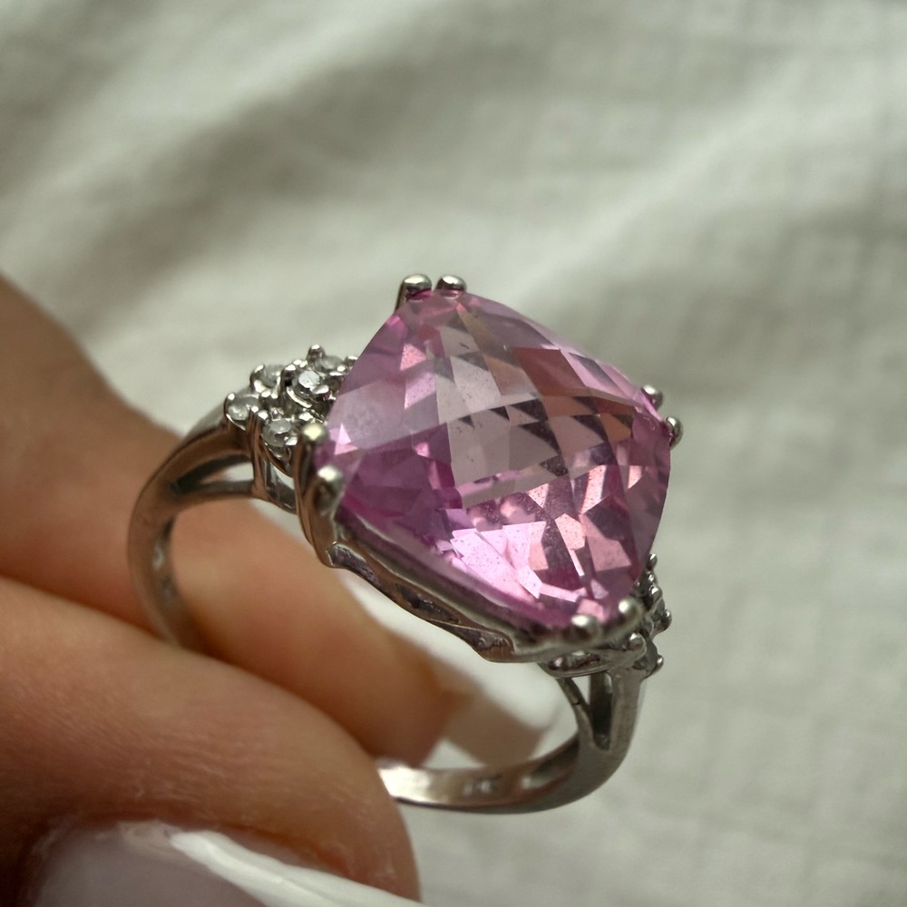10k solid white gold ring with natural pink topaz